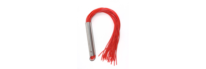 Martinet homme rouge manche métal lanières en PVC