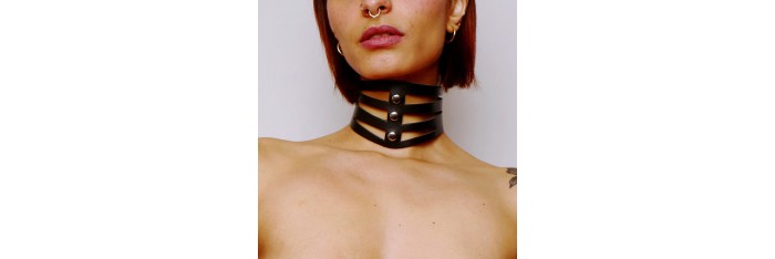 Collier découpé en cuir Noir