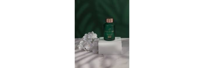 Huile de bain sensuelle avec 300 mg de CBD - 100 ml