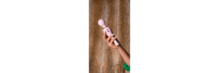 Coffret objets de luxe - Huile de massage et vibromasseur